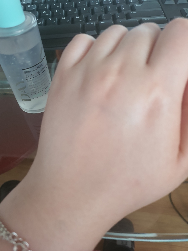皮肤舒缓修复安瓶的真实用户使用照片