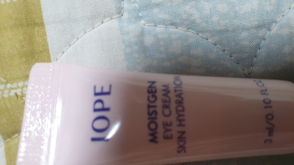 아이오페 (IOPE) 모이스트젠 아이크림 스킨하이드레이션 review image