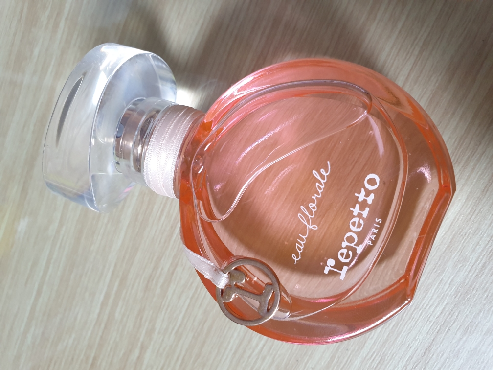 레페토 (Lepetto) 우먼 오 드 뚜왈렛 review image