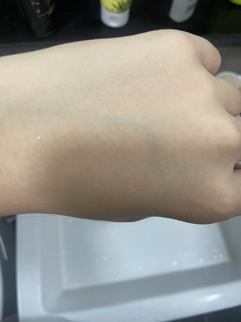 에네스티 (enesti) 온천수가득 촉촉 알로에&허니 클렌징폼 review image