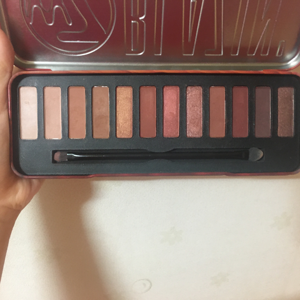 Real user review photo of Blazin Eyeshadow Palette