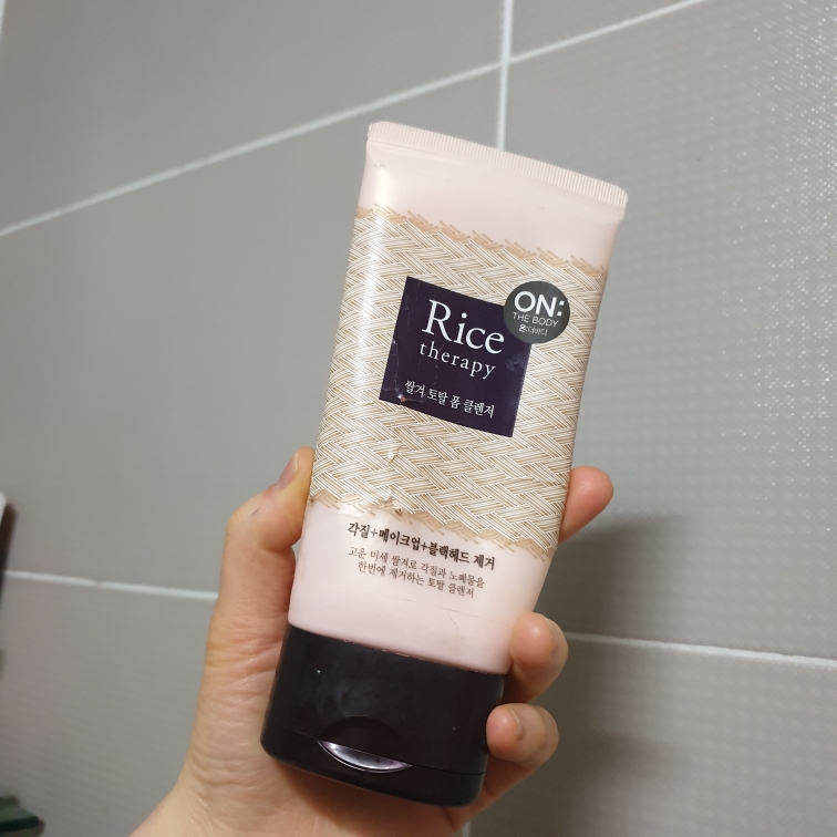 Real user review photo of Rice Therapy Rice Bran Total Foam Cleanser