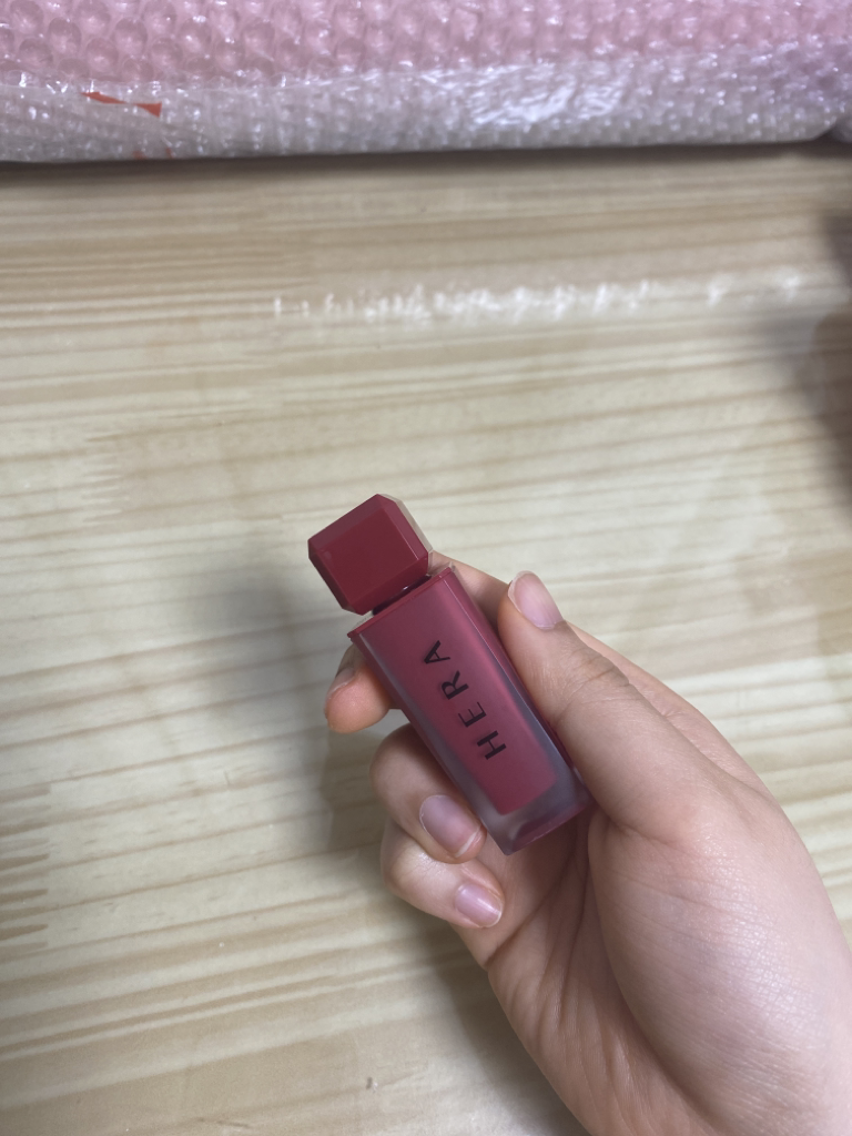 缎面哑光粉底霜 [90号 déjà vu]的真实用户使用照片