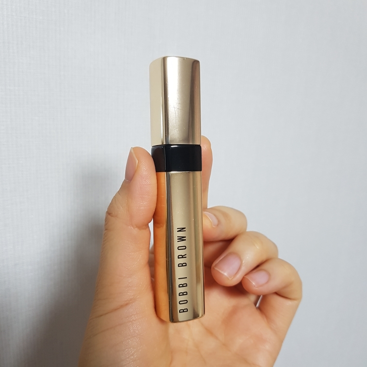 BOBBIBROWN Luxe Shine Intense Lipstick [Showstopper] review image