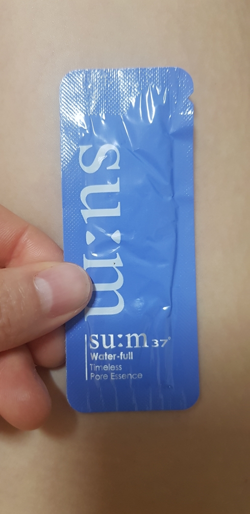 숨37도 (SUM37) 워터 풀 타임리스 포어 에센스 review image