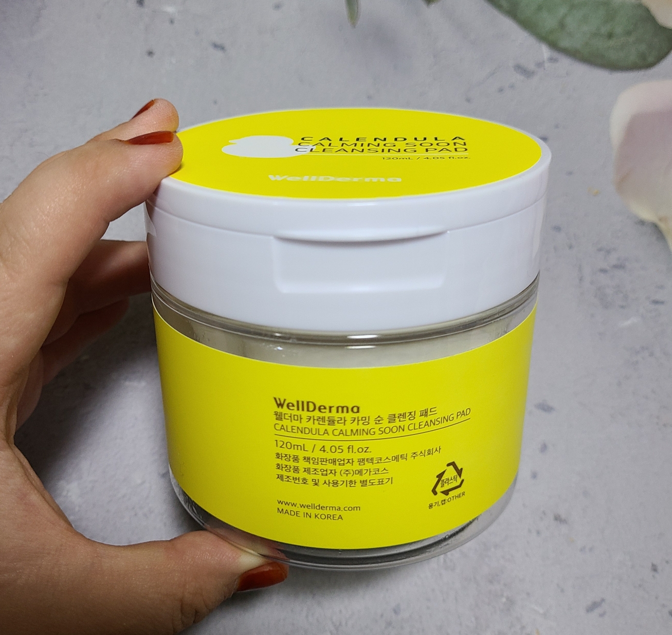 웰더마 (WellDerma) 카렌듈라 카밍 순 클렌징 패드 review image
