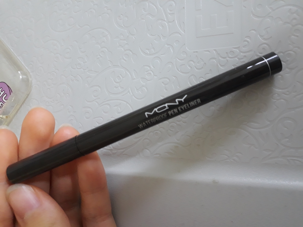 맥퀸뉴욕 (MACQUEENNEWYORK) 워터프루프 펜 아이라이너 [03 브라운블랙] review image