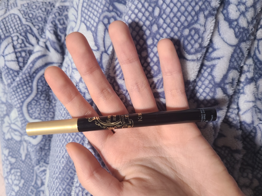 Real user review photo of HeroineMake Smooth Liquid Eyeliner P [01 Deep Black]