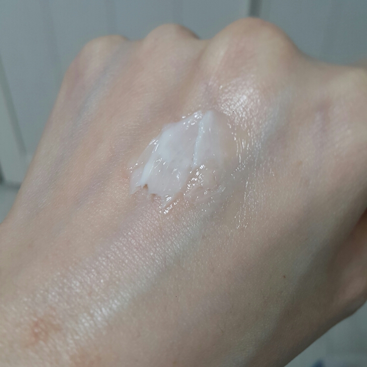 Real user review photo of Beta Glution Ultra Moisturizing Cream