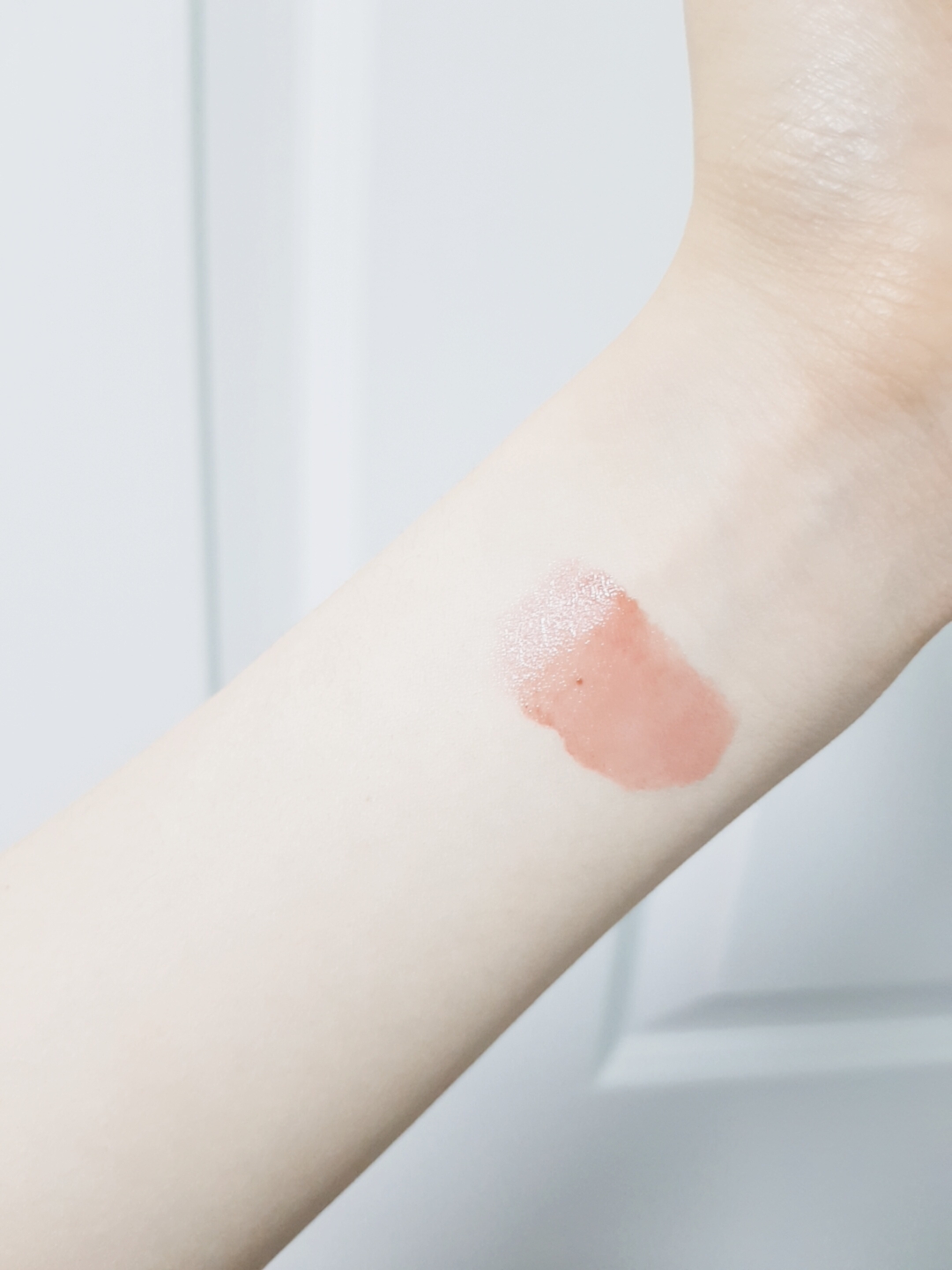 입생로랑뷰티 (YVESSAINTLAURENTBEAUTY) 베르니 아 레브르 바이닐 크림 [432 누드앰플리파이어] review image