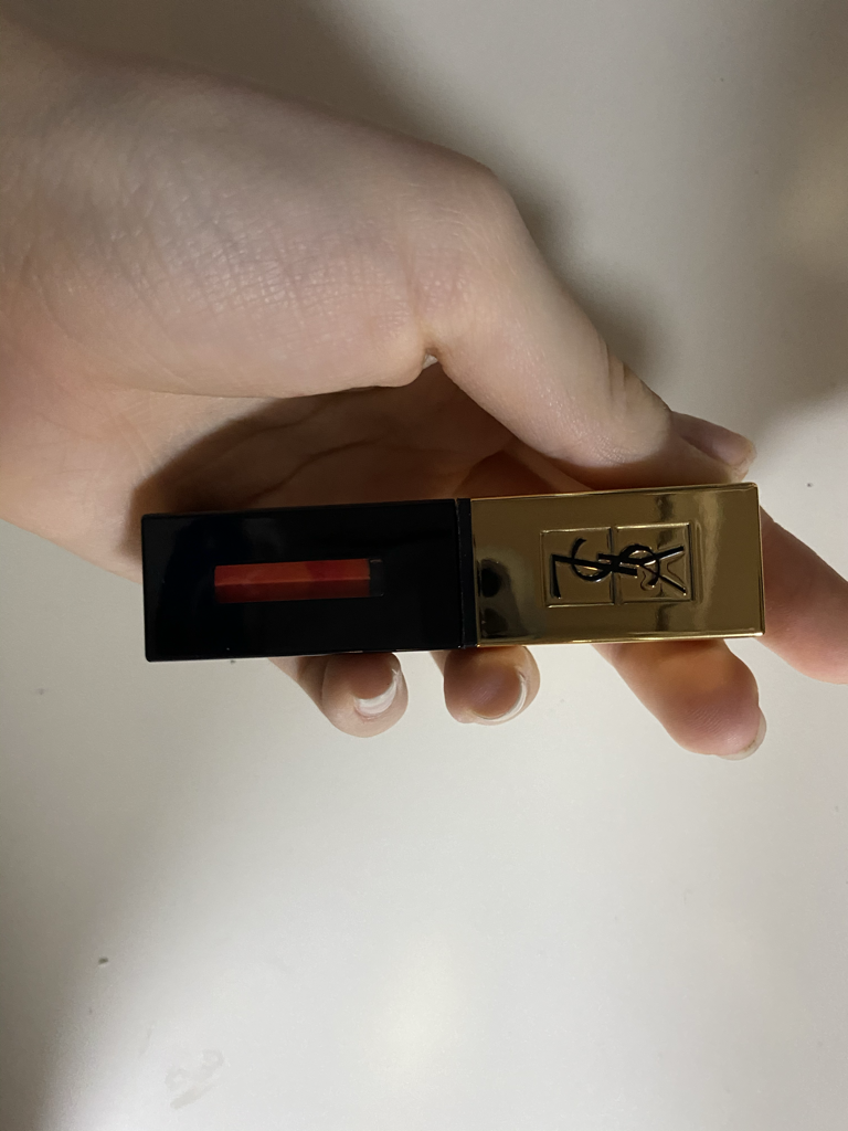 鲁日·库图尔·贝尼 9号口红的真实用户使用照片