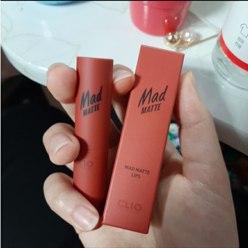 疯狂哑光唇膏 [006 感官胡椒]的真实用户使用照片