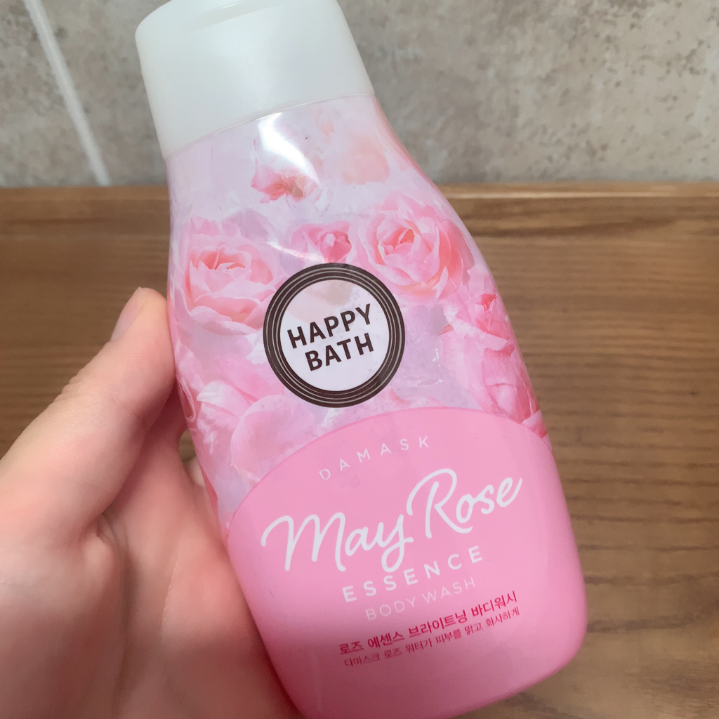 HAPPYBATH Rose Essence Brightening Body Wash review image