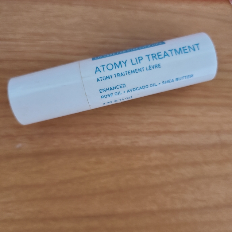 Real user review photo of lip treatment