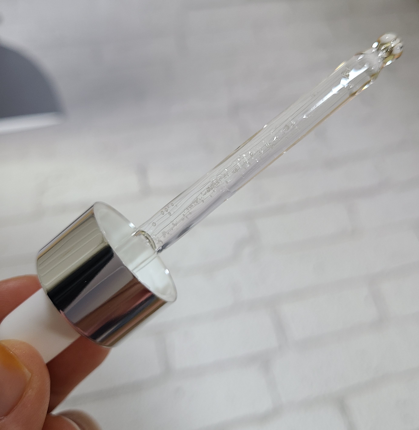 全天候维生素亮肤&平衡面部精华液的真实用户使用照片
