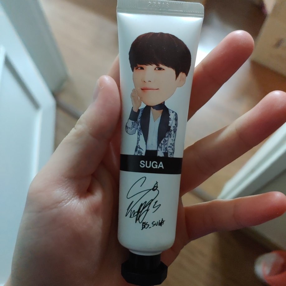 BTS Limited BTS hand cream | Hwahae Global