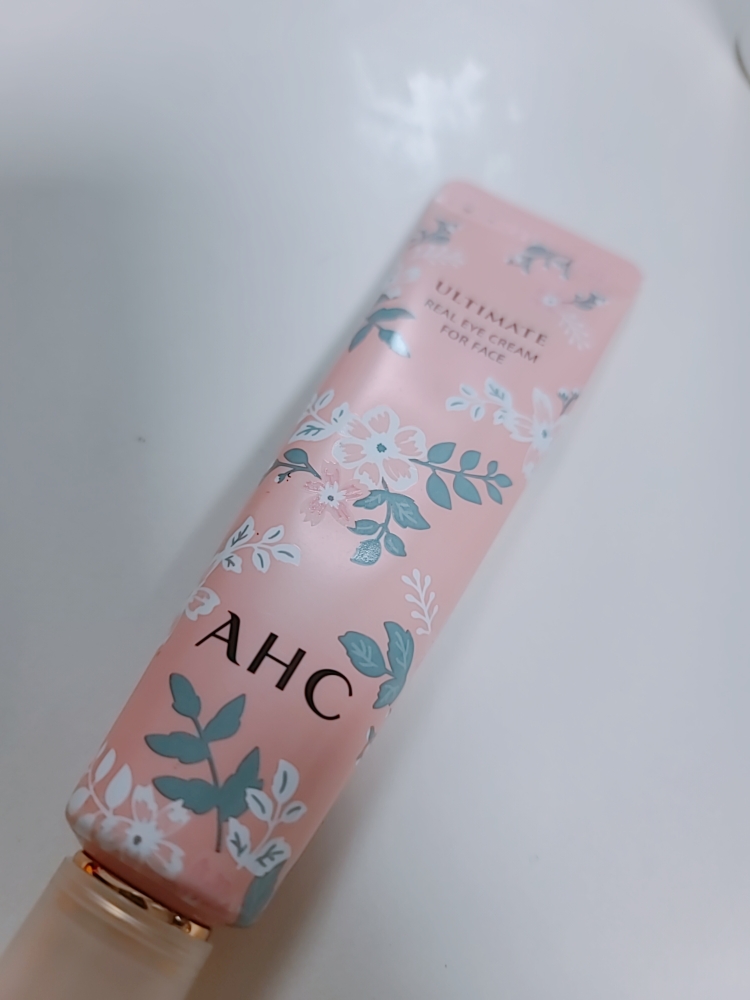 AHC (에이에이치씨) 데일리 라이크 에디션 얼티밋 리얼 아이크림 포 페이스 review image