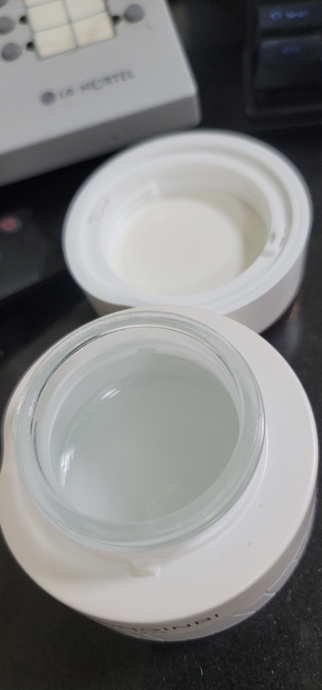 동인비 (DONGINBI) 윤 크림 review image