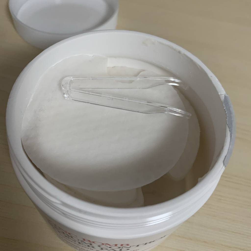 祛痘炸弹 清洁毛孔控油面膜的真实用户使用照片
