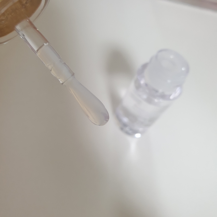 맥퀸뉴욕 (MACQUEENNEWYORK) 볼륨픽스 에센셜 립오일 review image