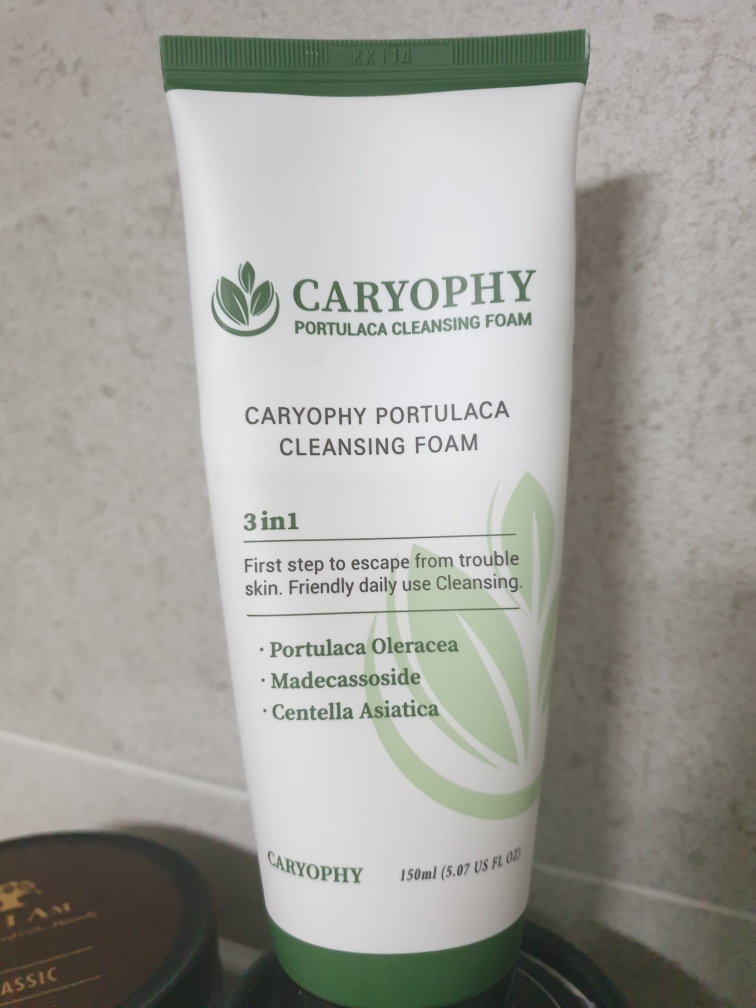 캐리오피 (CARYOPHY) 포츌라카 클렌징 폼 review image