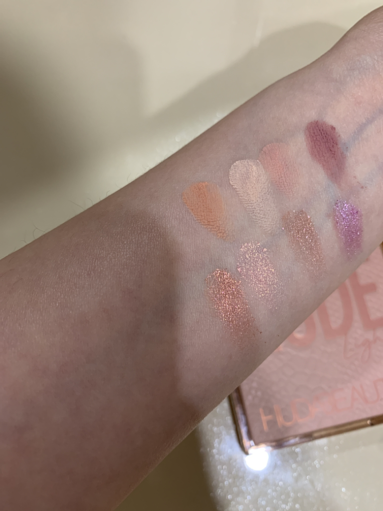 HudaBeauty Light Nude Obsession Eyeshadow Palette review image