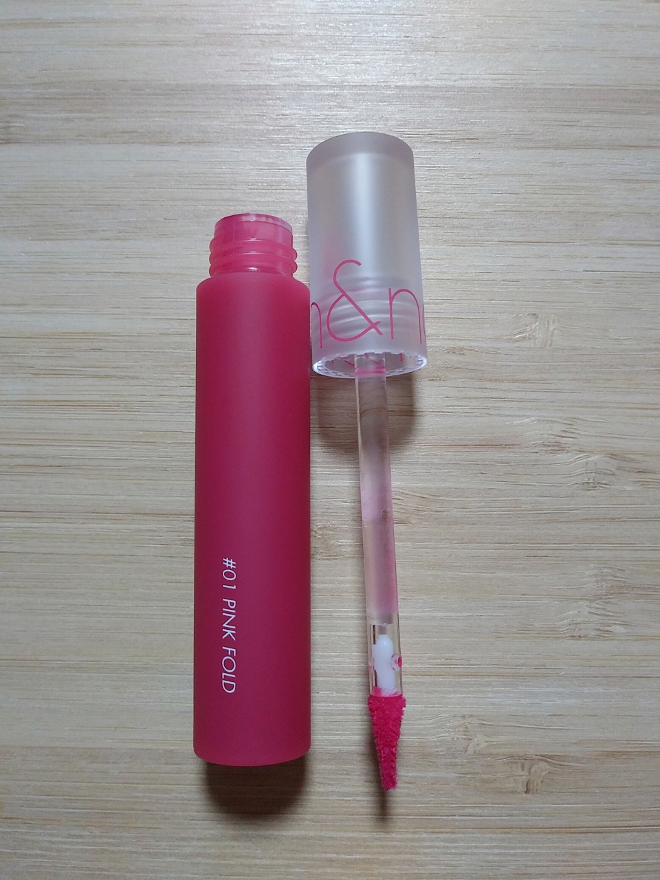 透明哑光唇膏 [粉红折痕]的真实用户使用照片