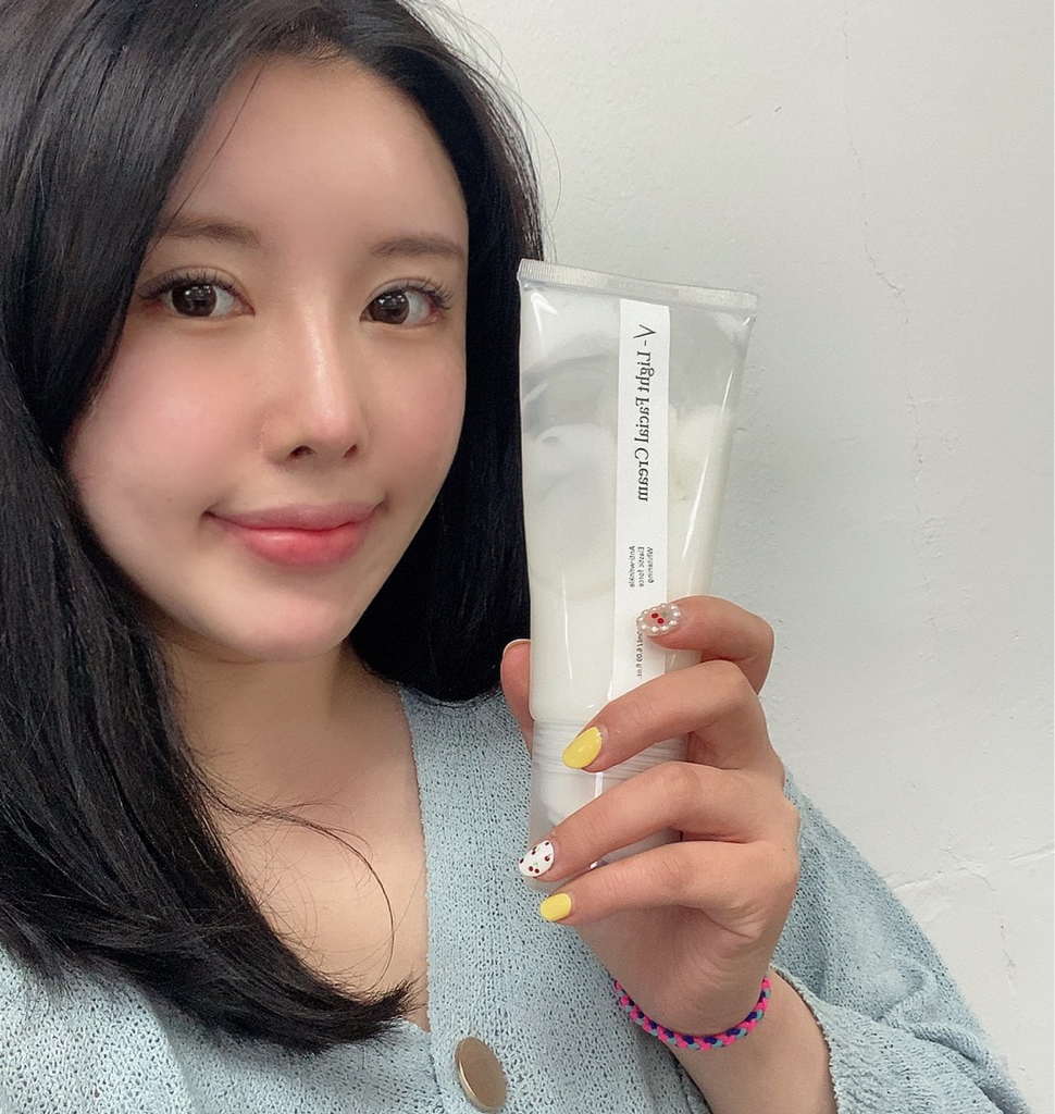 Viewtis V-Light Lifting Facial Cream review image