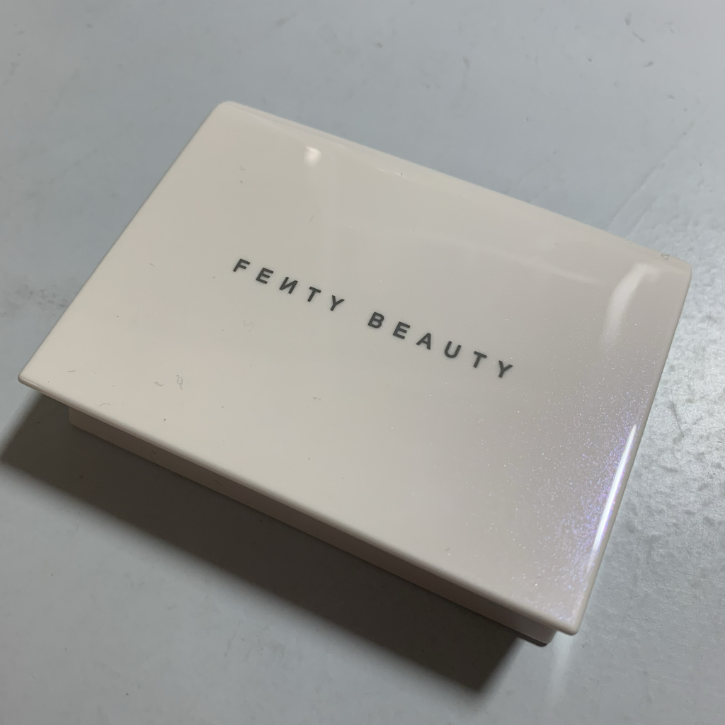 펜티뷰티 (FentyBeauty) (해외) 인비시매트 블로팅 파우더 review image