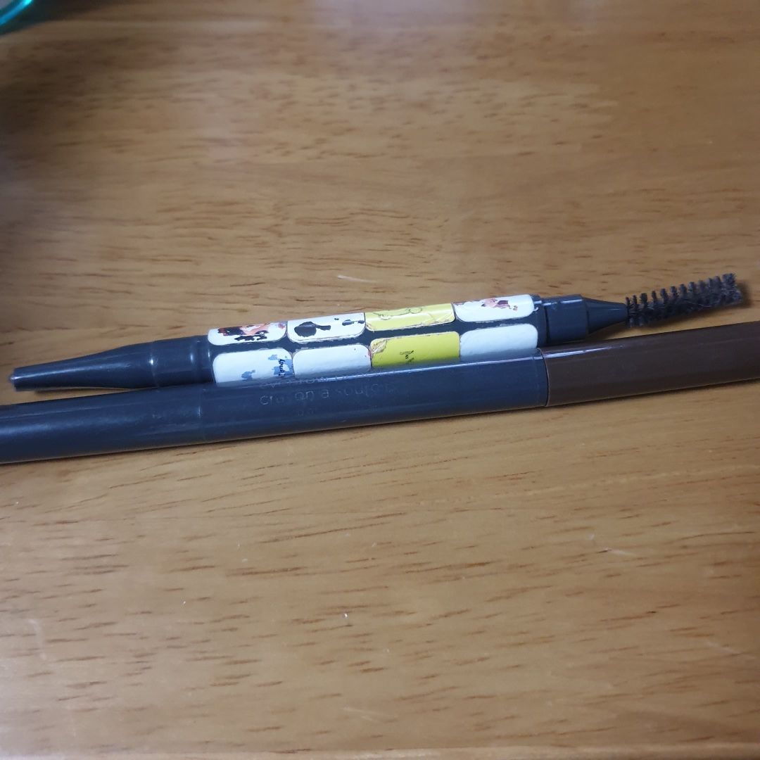 设计眉毛 [05 深棕色]的真实用户使用照片