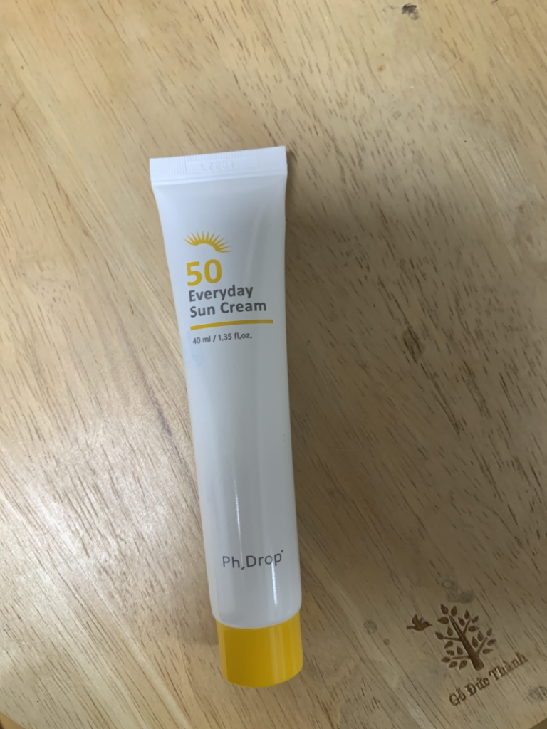 피에이치드롭 (Ph.Drop) 에브리데이 썬 크림 [SPF50+/PA+++] review image