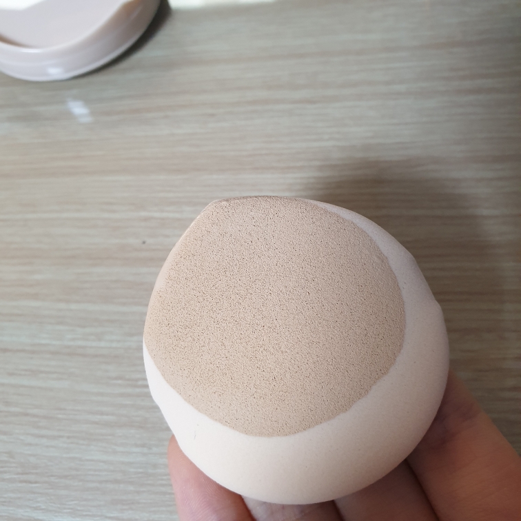 wakemake Conceal Glow Cushion [No. 23 Natural Beige] review image