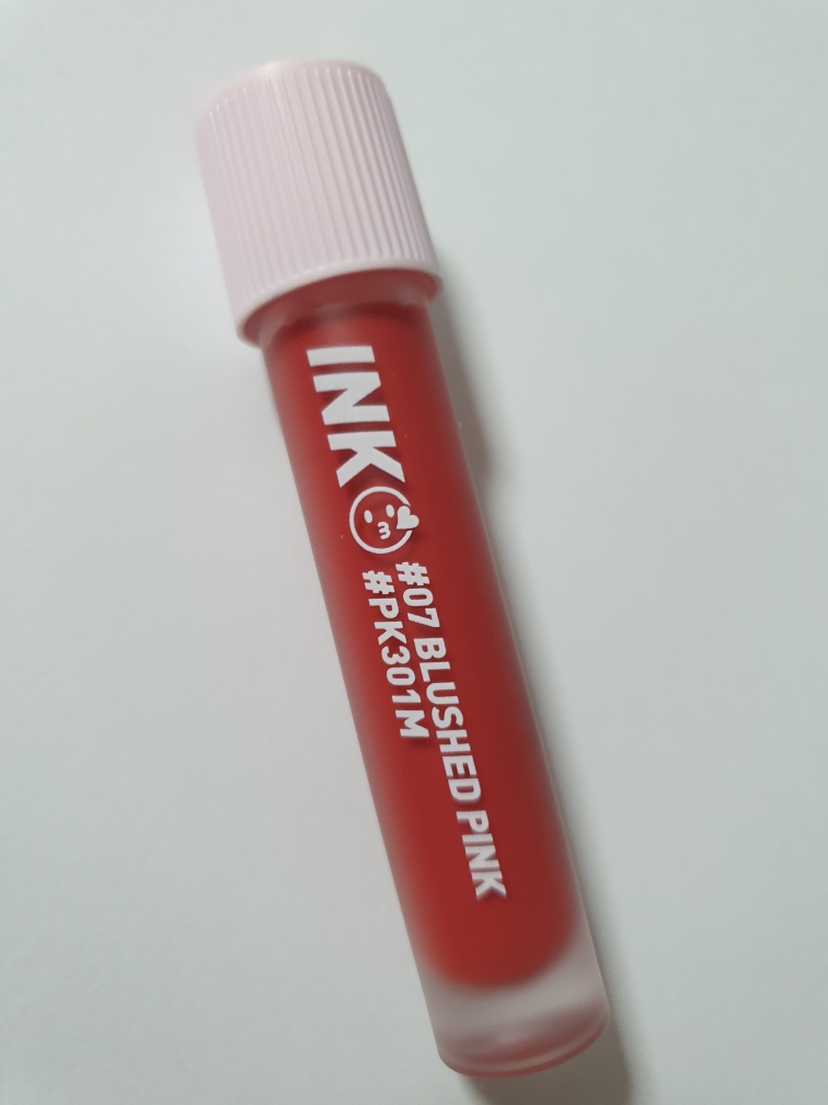 墨水哑光模糊染唇膏[7号结束女神]的真实用户使用照片