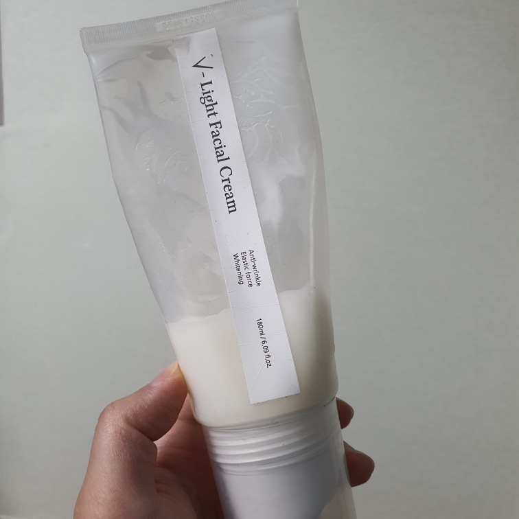 Viewtis V-Light Lifting Facial Cream review image