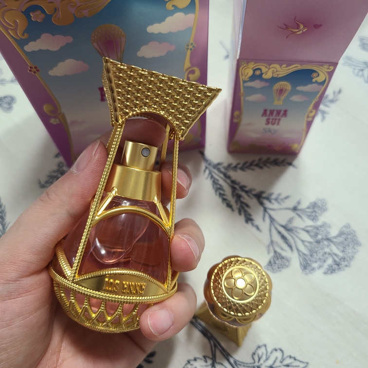안나수이 (ANNASUI) 스카이 EDT review image