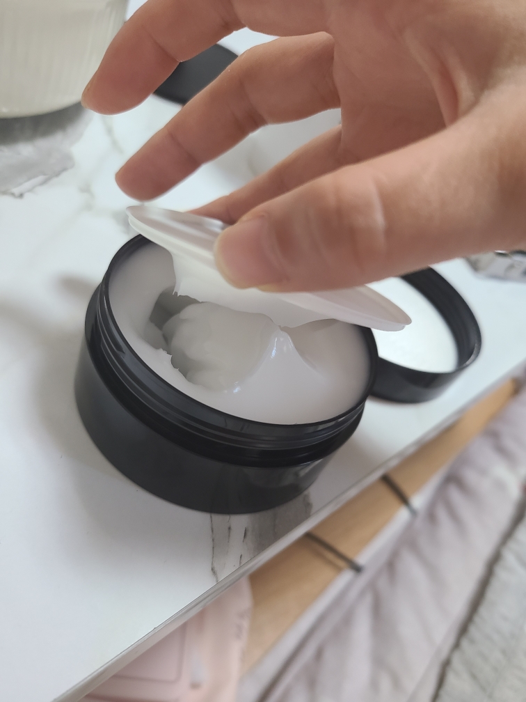스킨톡 (SKINTALK) 마녀크림 인더우즈 review image
