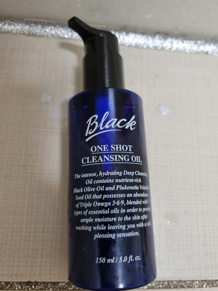 꽃을든남자 블랙 원샷 클렌징 오일 review image