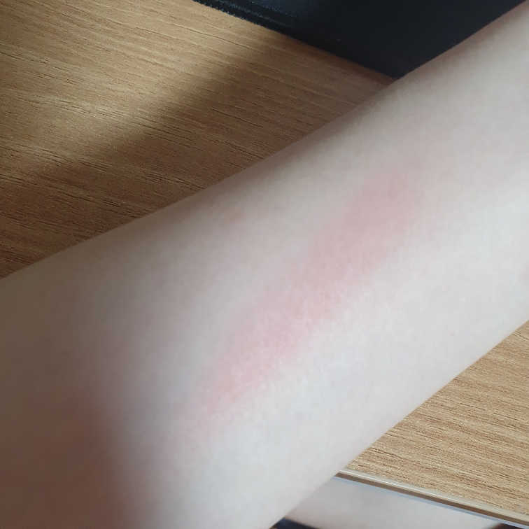 엘프 (e.l.f) 틴트 키스 밤 [베어키스] review image