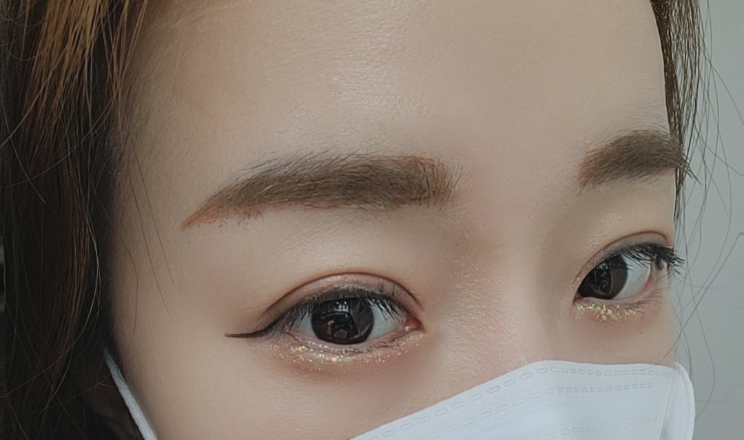 코링코 (CORINGCO) 샤밤샤밤 로맨틱 글리터 [02 호수빛밤] review image