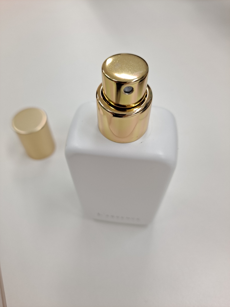 랍셍스 (LABSENCE) 화이트블랑 오 드 퍼퓸 review image
