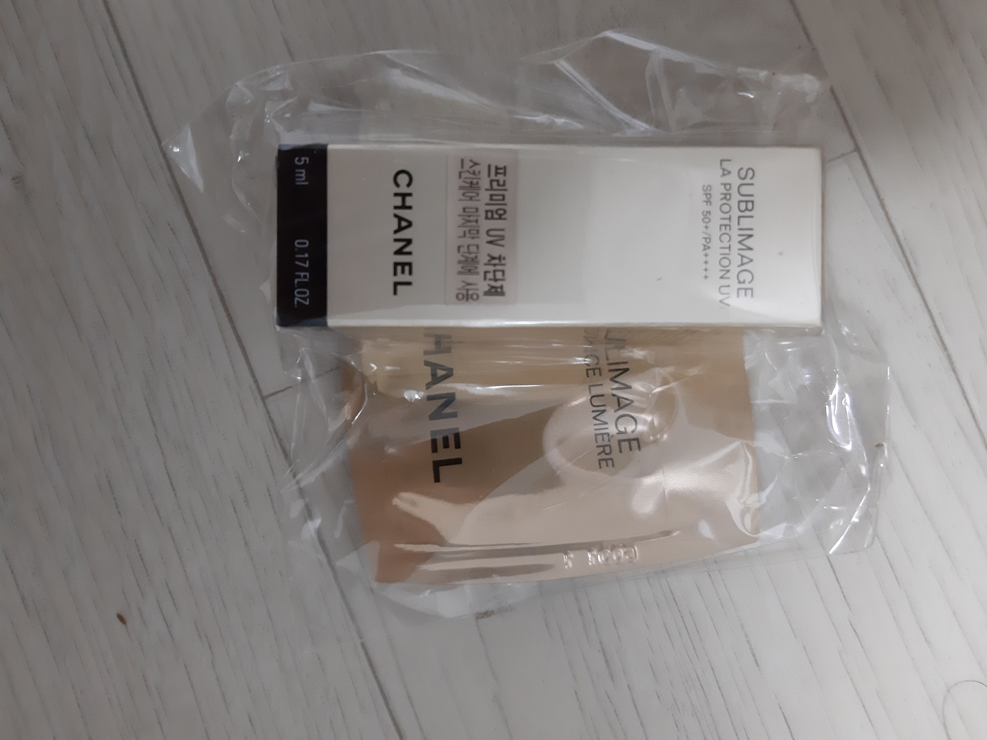 CHANEL Sublimage La Protection UV [SPF50+/PA+++] Reviews for Dry