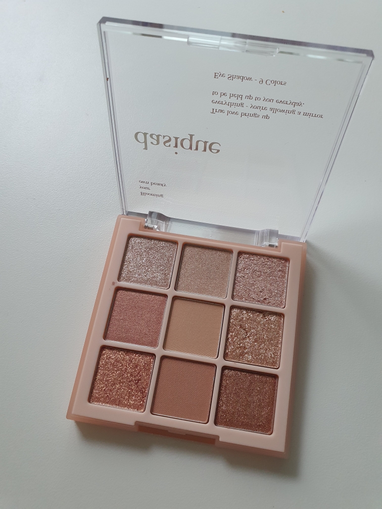 Real user review photo of Shadow Palette [09 Sweet Cereal]