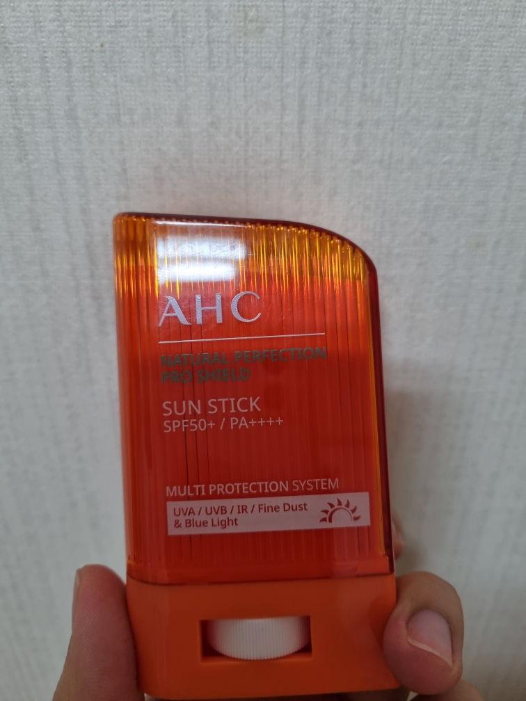 ナチュラルパーフェクションプロシールドサンスティック [SPF50+/PA++++]のリアルなユーザー写真