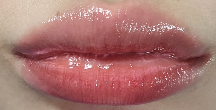 Real user review photo of Versicolor Varnish Cream Lip Stain [Peach-a-Flush]
