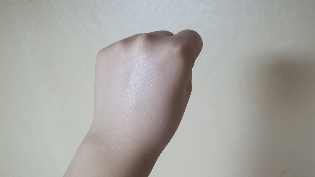 施卡罗舒缓隔离乳霜 [SPF50+/PA++++]的真实用户使用照片