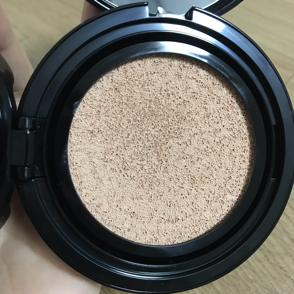 SIMPLYBEAUTIFUL Brightening BB Cushion [SPF50+/PA+++] [No. 0 Lovely] review image