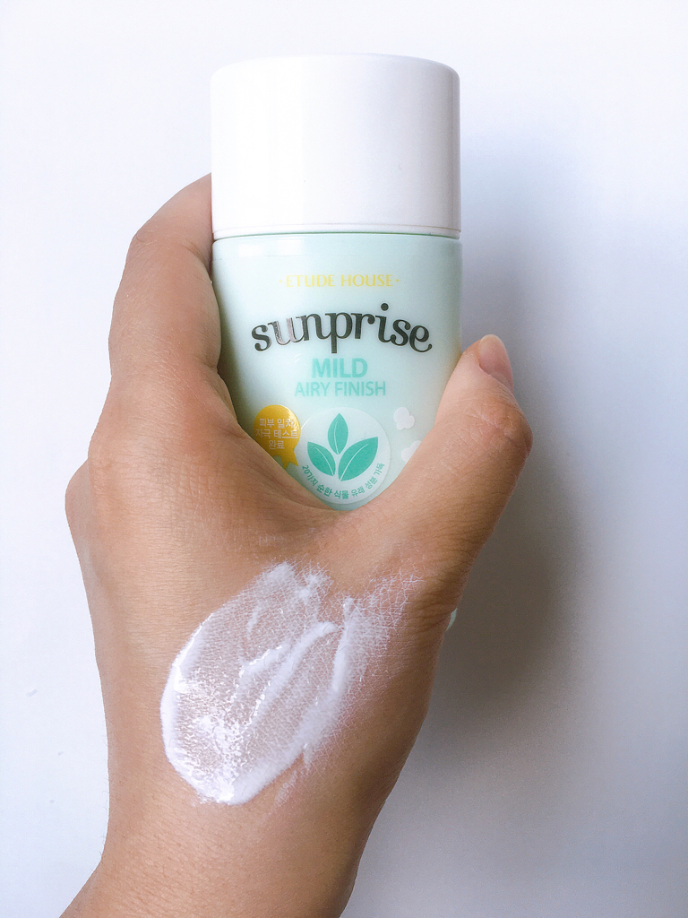 에뛰드 (ETUDE) 선프라이즈 마일드 에어리 피니쉬 [SPF50+/PA+++] review image