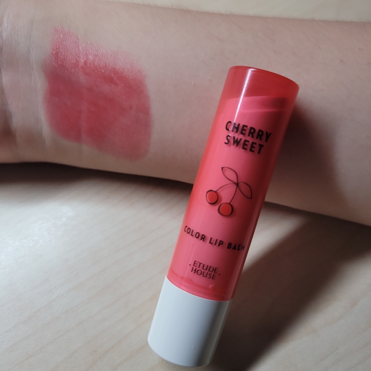에뛰드 (ETUDE) 앵두알 생기 컬러 립밤 [RD301 탐스런앵두] review image