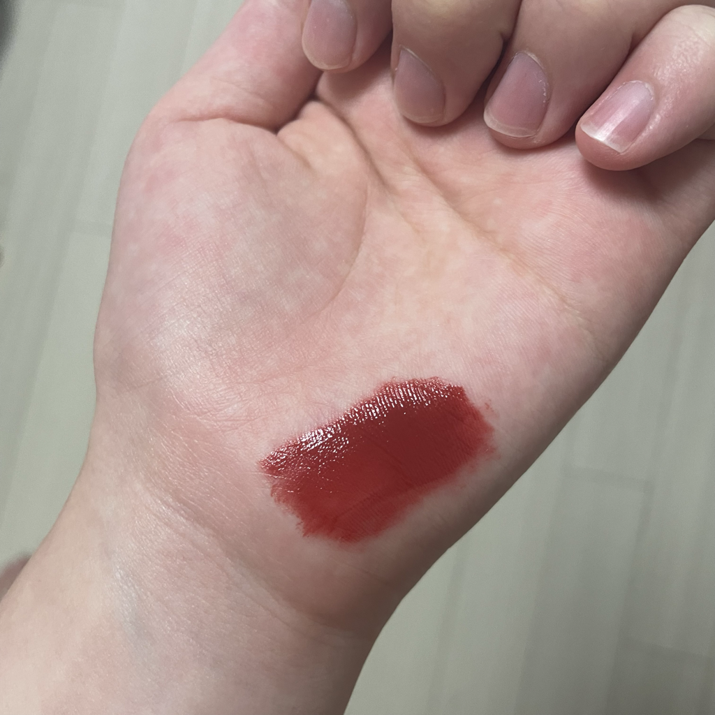 达图阿朱库图尔天鹅绒唇釉 [211 辣椒洞察]的真实用户使用照片