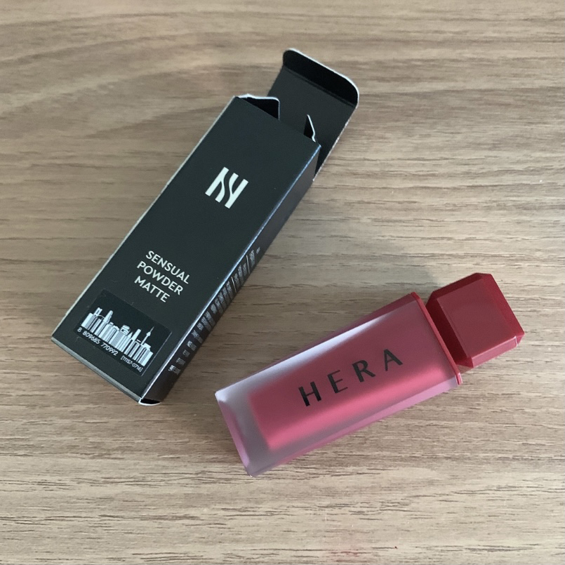 헤라 (HERA) 센슈얼 파우더 매트 [90호 데자뷰] review image